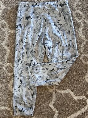 Cali Active Cropped Athletic Printed Leggings